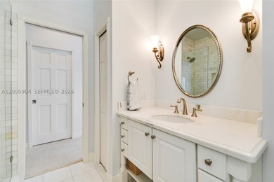 One of Hutchinson Island's gated premier deep-water Intracoastal - photo 31