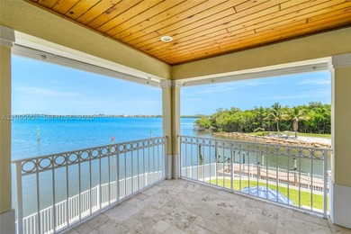 One of Hutchinson Island's gated premier deep-water Intracoastal - photo 38