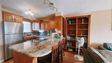 Welcome to Royal Aloha 2-bedroom 1 bath legal vacation rental - photo 2