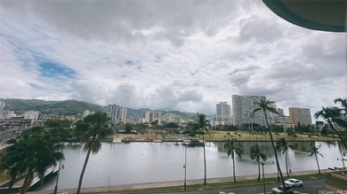 Welcome to Royal Aloha 2-bedroom 1 bath legal vacation rental - photo 8