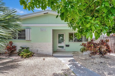 Welcome to this lovely home, 2BR/2BA + converted 3BR/3BA in - photo 3