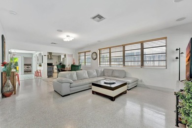 Welcome to this lovely home, 2BR/2BA + converted 3BR/3BA in - photo 6