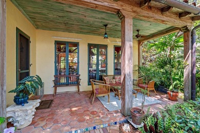 Discover your very own enchanted residence and guest cottage - photo 3