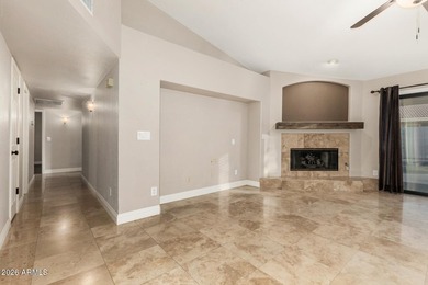 Beautiful single-level home tucked in a CUL-DE-SAC in The - photo 8