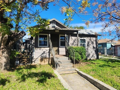 Lake Elsinore Townhome/Townhouse For Sale in Lake Elsinore California