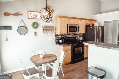MOTIVATED SELLER! ALL OFFERS CONSIDERED! Welcome home to this - photo 11