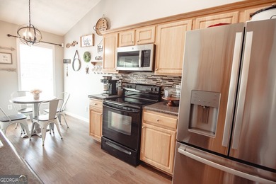MOTIVATED SELLER! ALL OFFERS CONSIDERED! Welcome home to this - photo 12