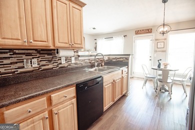 MOTIVATED SELLER! ALL OFFERS CONSIDERED! Welcome home to this - photo 15