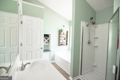 MOTIVATED SELLER! ALL OFFERS CONSIDERED! Welcome home to this - photo 20