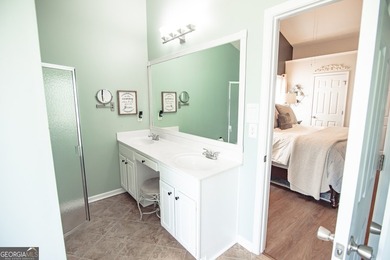MOTIVATED SELLER! ALL OFFERS CONSIDERED! Welcome home to this - photo 21