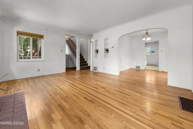 Discover the timeless charm of this classic 1937 brick cottage - photo 2