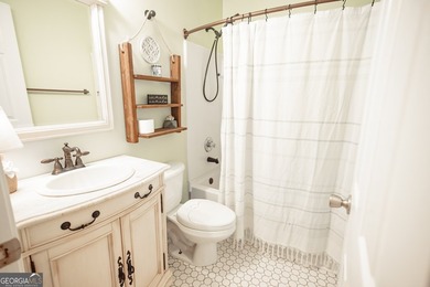MOTIVATED SELLER! ALL OFFERS CONSIDERED! Welcome home to this - photo 23