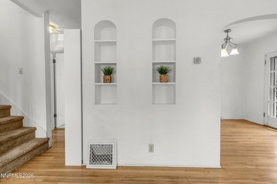 Discover the timeless charm of this classic 1937 brick cottage - photo 7