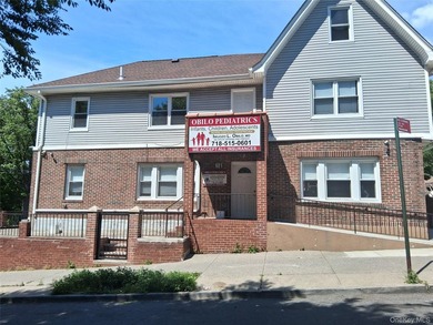 Welcome to this spacious detached single-family home situated on - photo 1