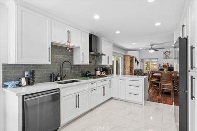 STUNNING TURNKEY, SINGLE STORY in the heart of Placentia in OC - photo 1