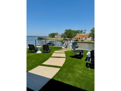 Lake Home For Sale in Tool, Texas