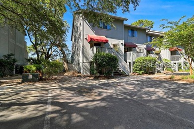 Wake up to breathtaking Broad Creek views and experience the - photo 4