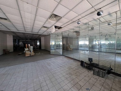 Prime retail location with 25 feet of street frontage along - photo 7