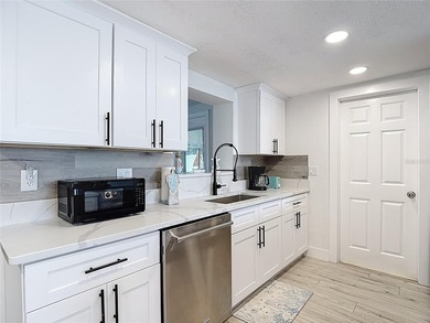 Live the Florida lifestyle in the highly sought-after waterfront - photo 11