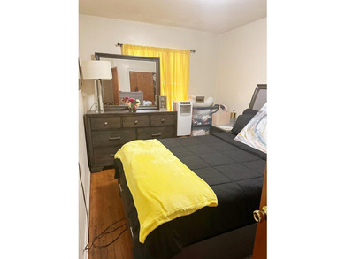 Beautiful Brick Duplex conveniently located close to Bus Stop - photo 15
