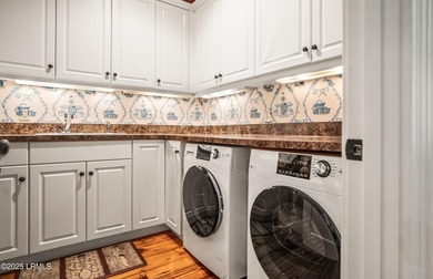 Rare opportunity to own a custom built home on a corner lot in - photo 20
