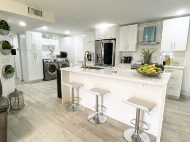 Lake Condo For Sale in West Palm Beach, Florida