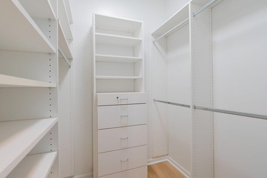 Stunning builder's model home located in the beautiful community - photo 24