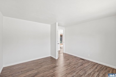 Looking for a gorgeous mountain backdrop on a private 1.1+ acre - photo 26