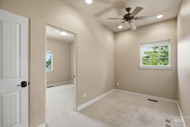 Imagine starting your morning with foothill views from the front - photo 28