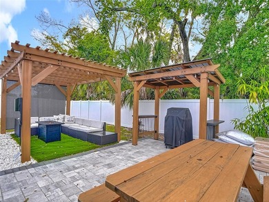 Live the Florida lifestyle in the highly sought-after waterfront - photo 29