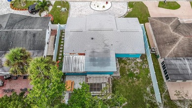 Live the Florida lifestyle in the highly sought-after waterfront - photo 33