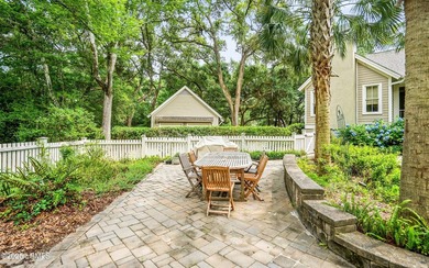 Rare opportunity to own a custom built home on a corner lot in - photo 35