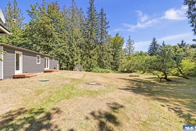 Looking for a gorgeous mountain backdrop on a private 1.1+ acre - photo 36