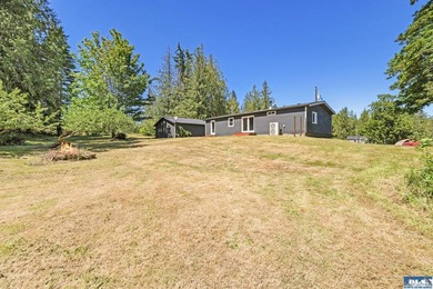 Looking for a gorgeous mountain backdrop on a private 1.1+ acre - photo 41