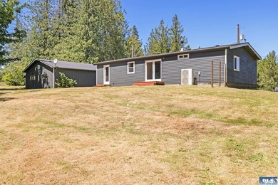 Looking for a gorgeous mountain backdrop on a private 1.1+ acre - photo 43