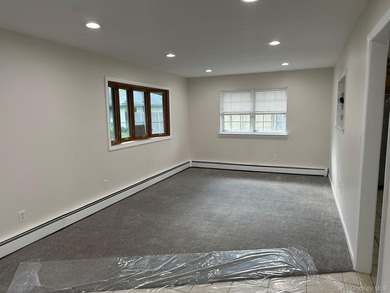 Renovated 4-6 Bedrooms, 2 Bath Colonial, Possible Apartment - photo 9