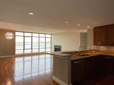 This five-star, white-glove residence is one of the best condos - photo 8