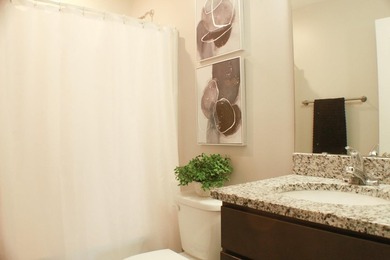 Beautifully maintained, move-in ready single-level home in a - photo 8