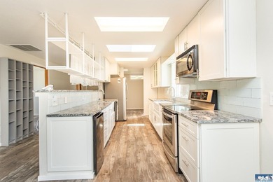 Welcome home to a beautifully remodeled Sequim retreat on .4 - photo 11