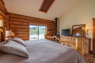 It's not every day that a unique premium riverfront property - photo 34