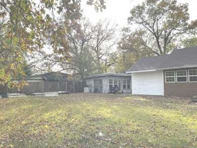 Kankakee River Home For Sale in Wilmington Illinois