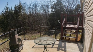 This charming 1,350 sq ft manufactured home sits on a permanent - photo 3