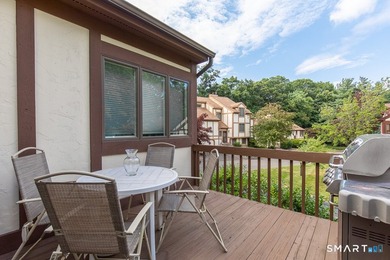 Fully renovated end-unit Turnbury offering 3-4 bedrooms and 3.5 - photo 11