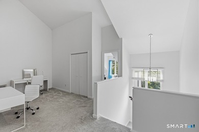 Fully renovated end-unit Turnbury offering 3-4 bedrooms and 3.5 - photo 20