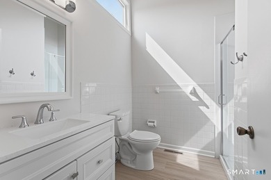 Fully renovated end-unit Turnbury offering 3-4 bedrooms and 3.5 - photo 23