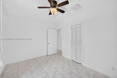 Opportunity awaits in desirable Croissant Park. Versatile 3 - photo 31