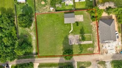 3 adjoining lots in waterfront subdivision in the heart of Gun - Lake Lot For Sale in Gun Barrel City, Texas