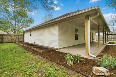Welcome to this well-maintained 3-bedroom, 2-bath home in a - photo 35
