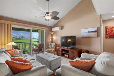 Stunning 2-bedroom, 2-bath upper-level furnished unit with - photo 2