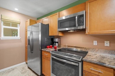 Stunning 2-bedroom, 2-bath upper-level furnished unit with - photo 7